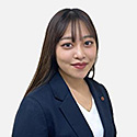 角　彩乃