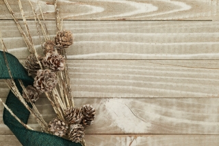 holiday-wood_C6VJLS2VU0.jpg